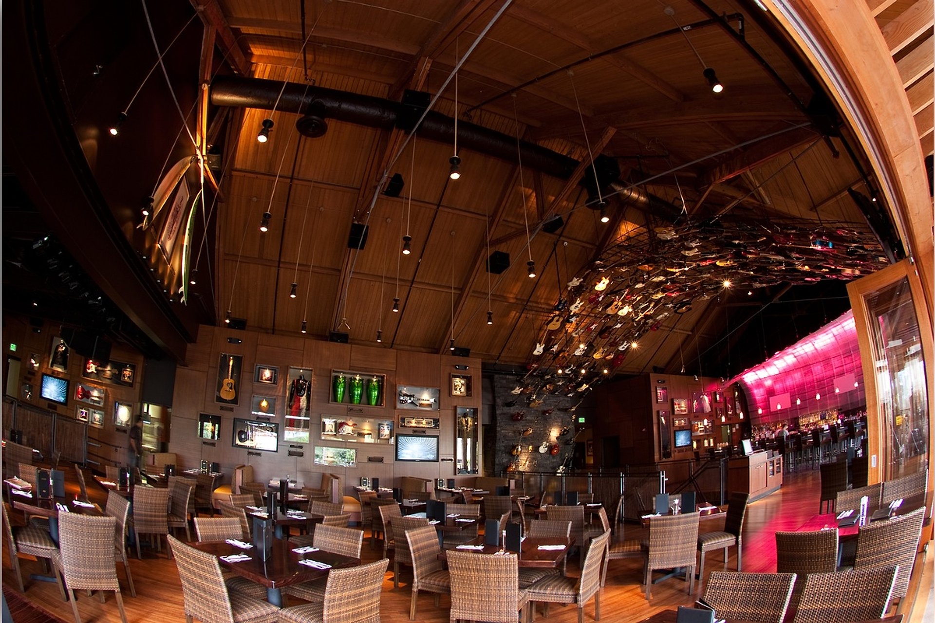 Hard Rock Cafe Honolulu - Imagen 1