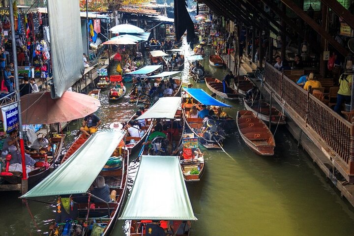 Tren de Mae Klong y mercado Damnoen Saduak - Imagen 1