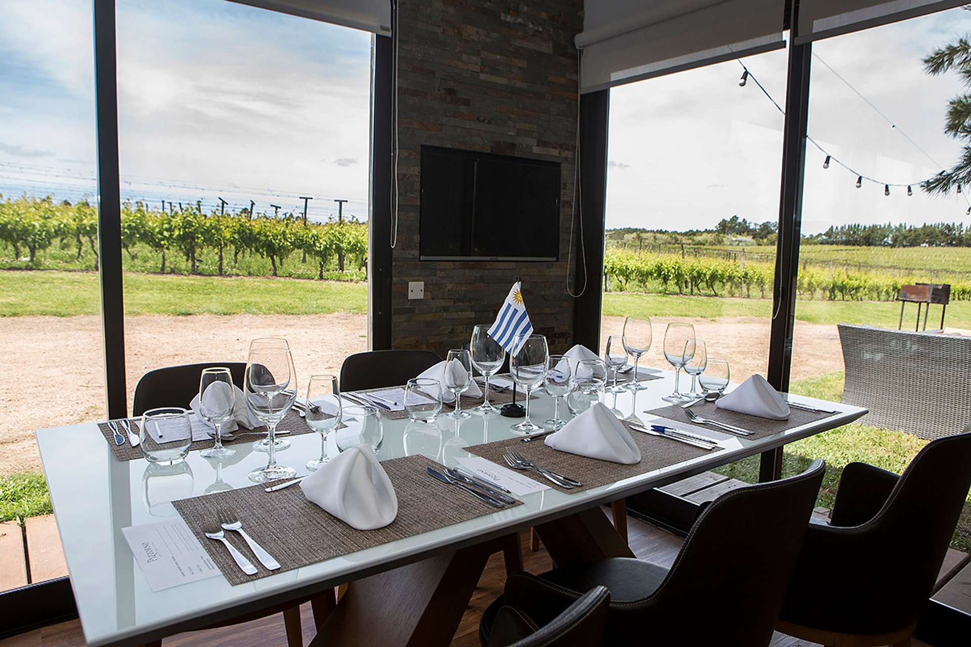 Bodegas Pizzorno y Spinoglio - Imagen 1