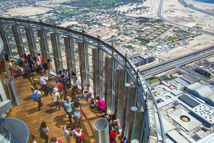 At The Top Burj Khalifa con té en Al Bayt - Imagen 1