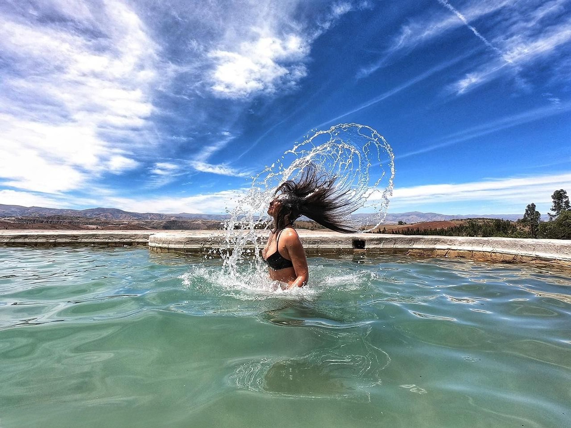 Relájate en las piscinas termales de Collpa - Imagen 1