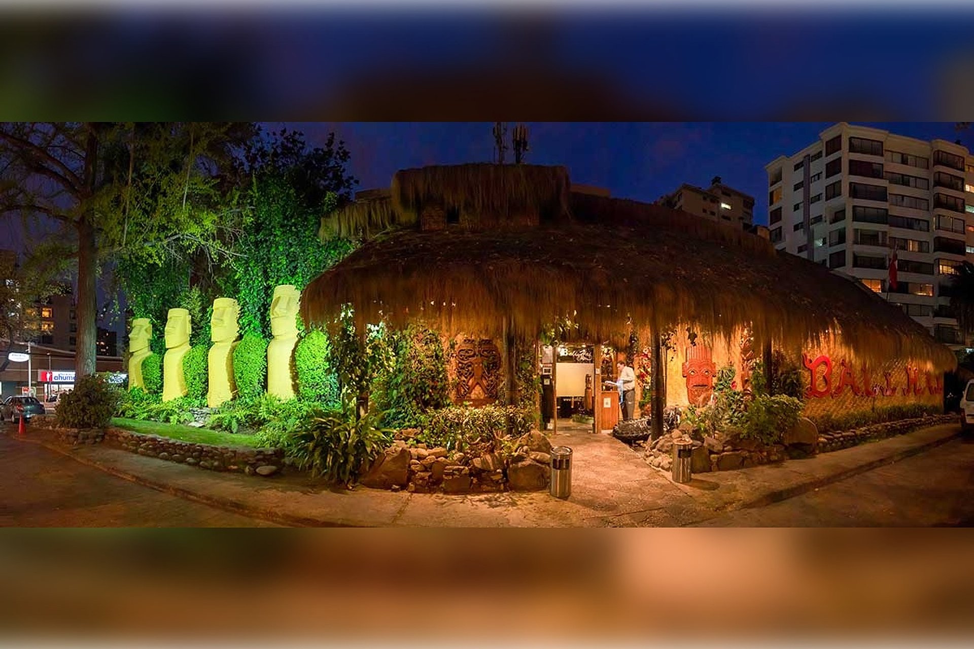 Cena con espectáculo Restaurante Bali Hai - Imagen 1