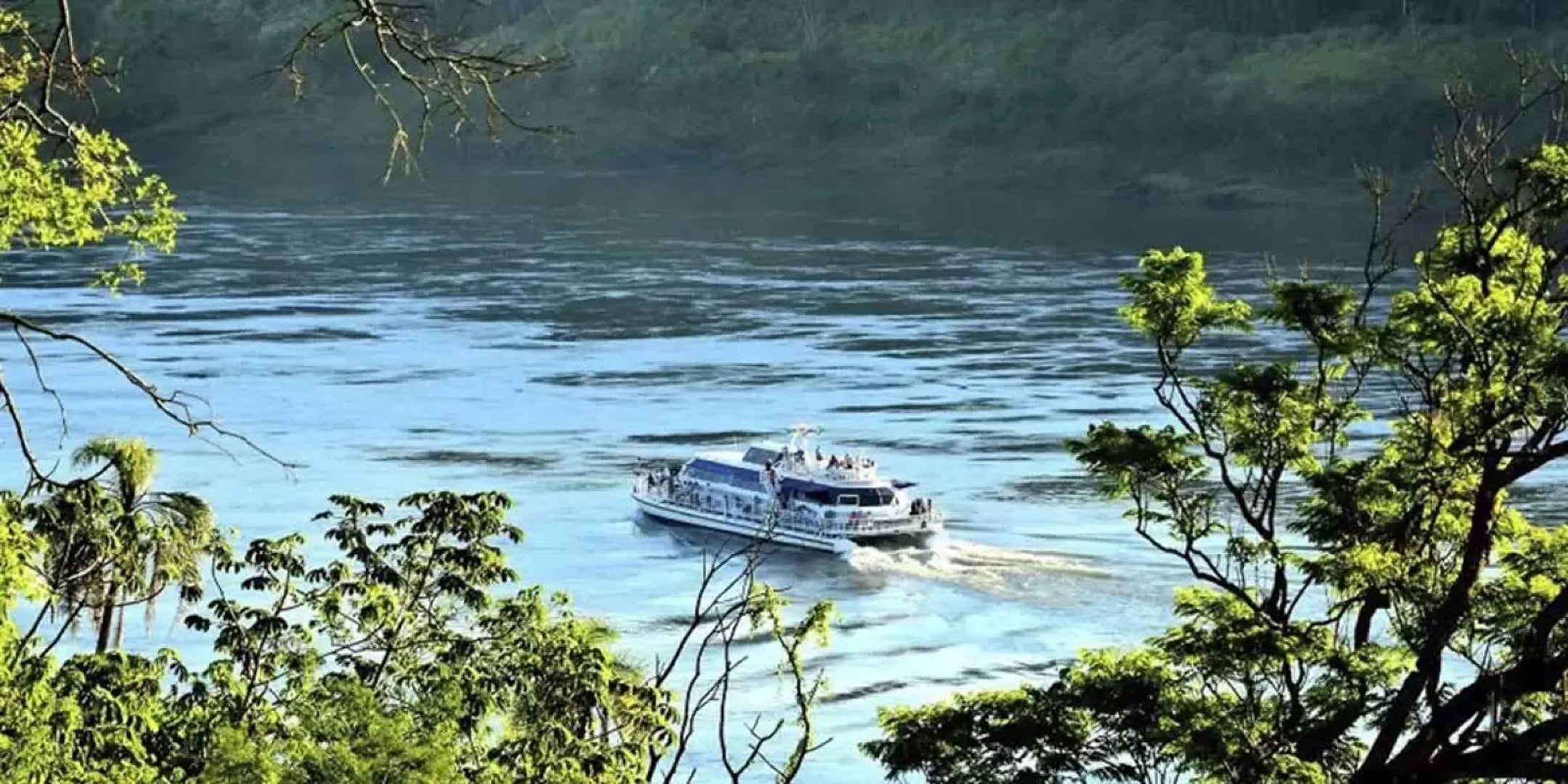 Crucero por las Tres Fronteras - Imagen 1