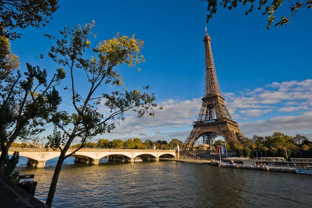 Día en París con almuerzo de 3 platos - Imagen 1