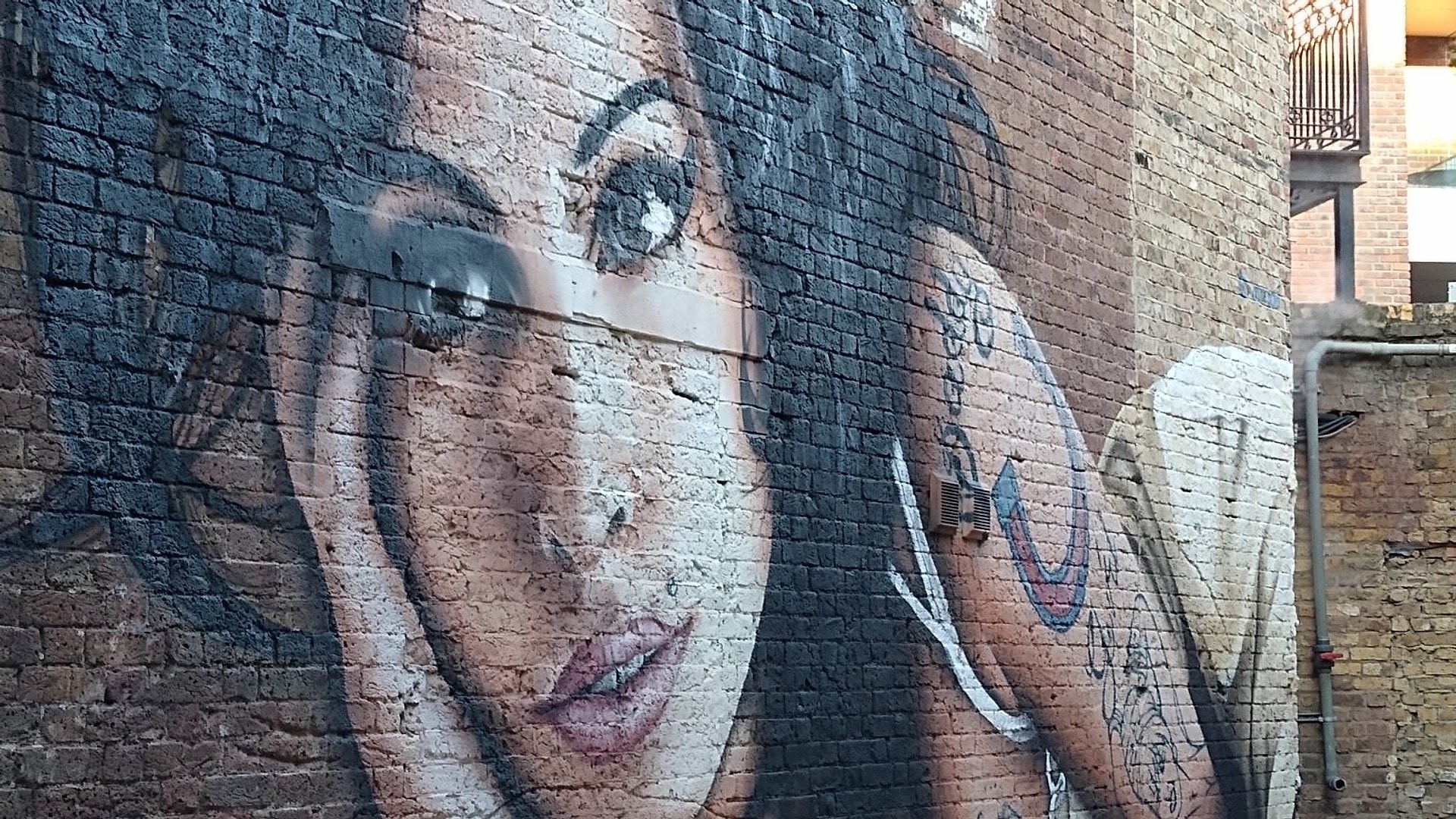 Rock n Roll London a pie en Camden - Imagen 1