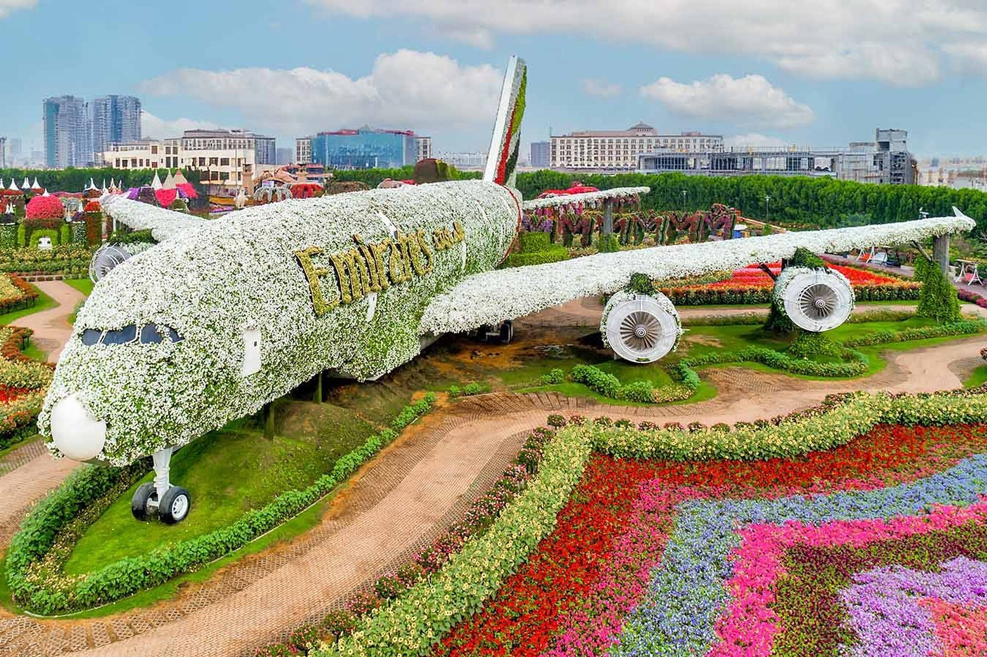 Miracle Garden y Global Village con traslado - Imagen 1