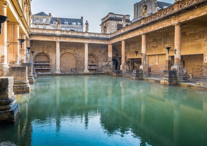 Bath en tren: baños romanos o bus turístico - Imagen 1