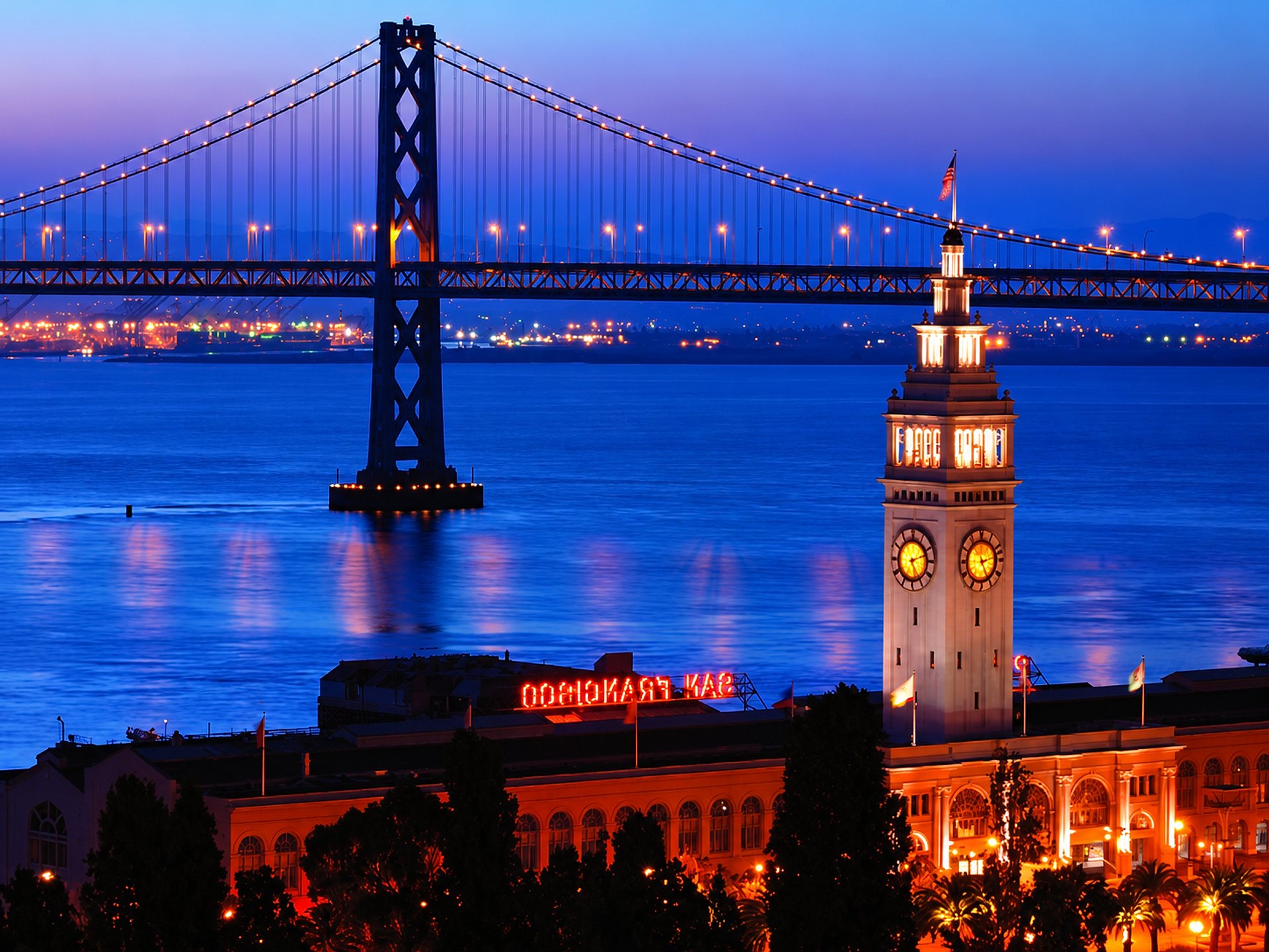 Big Bus al atardecer en San Francisco - Imagen 1