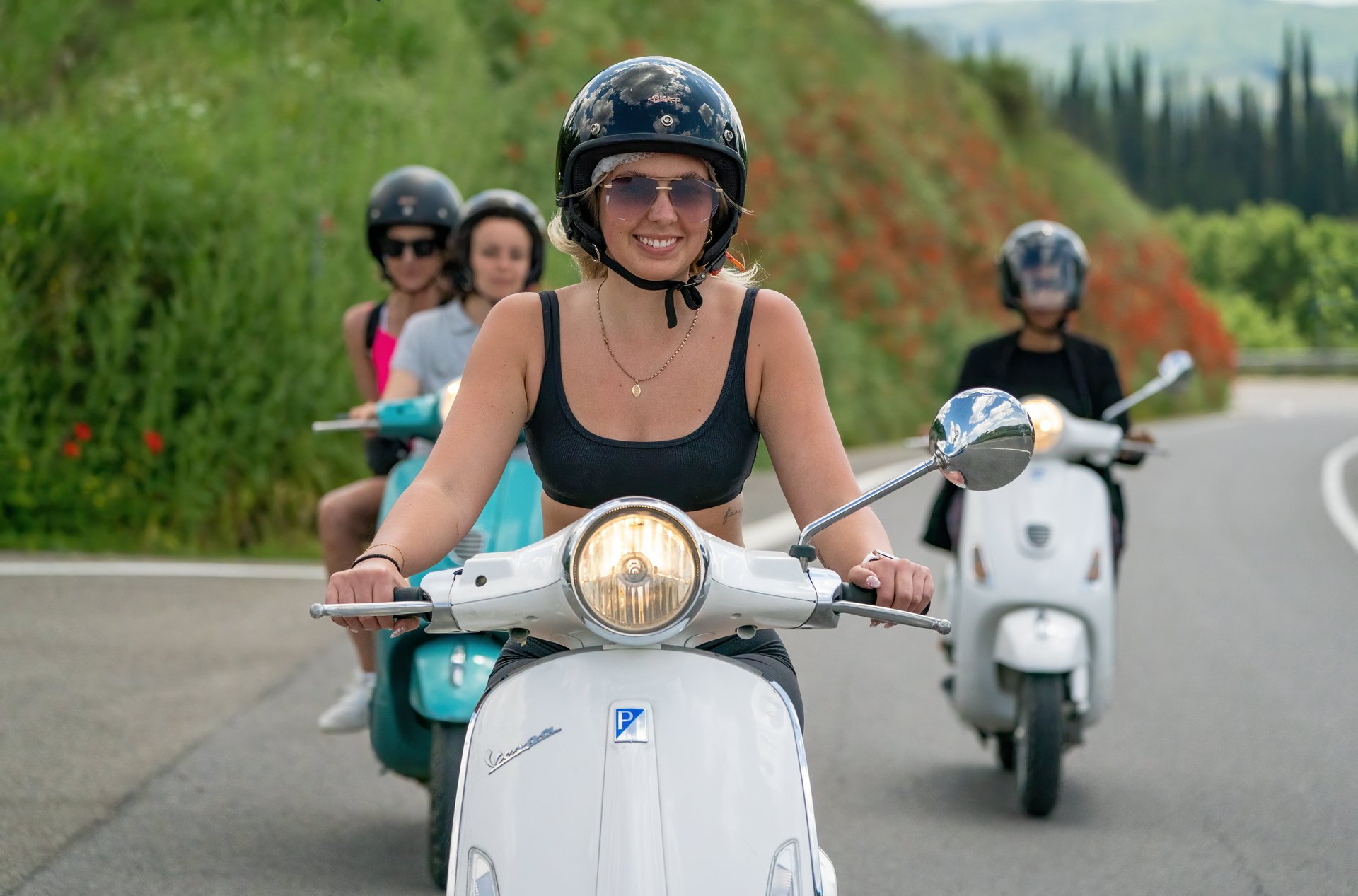 Toscana en Vespa desde Florencia - Imagen 1