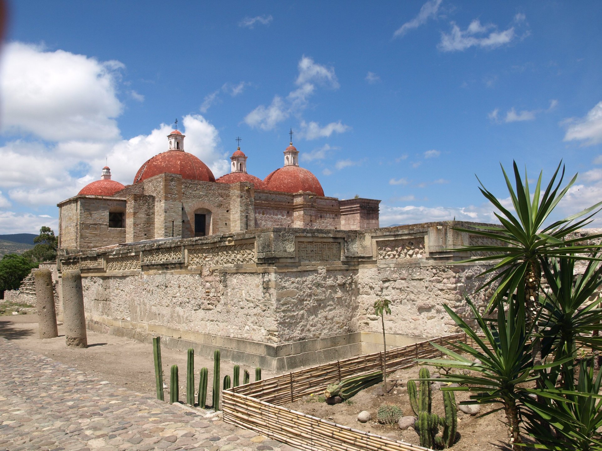 Boleto a la Zona Arqueológica de Mitla - Imagen 1