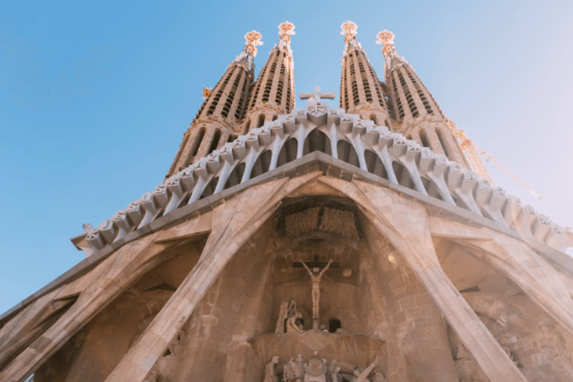 Sagrada Familia guiada en grupo reducido - Imagen 1