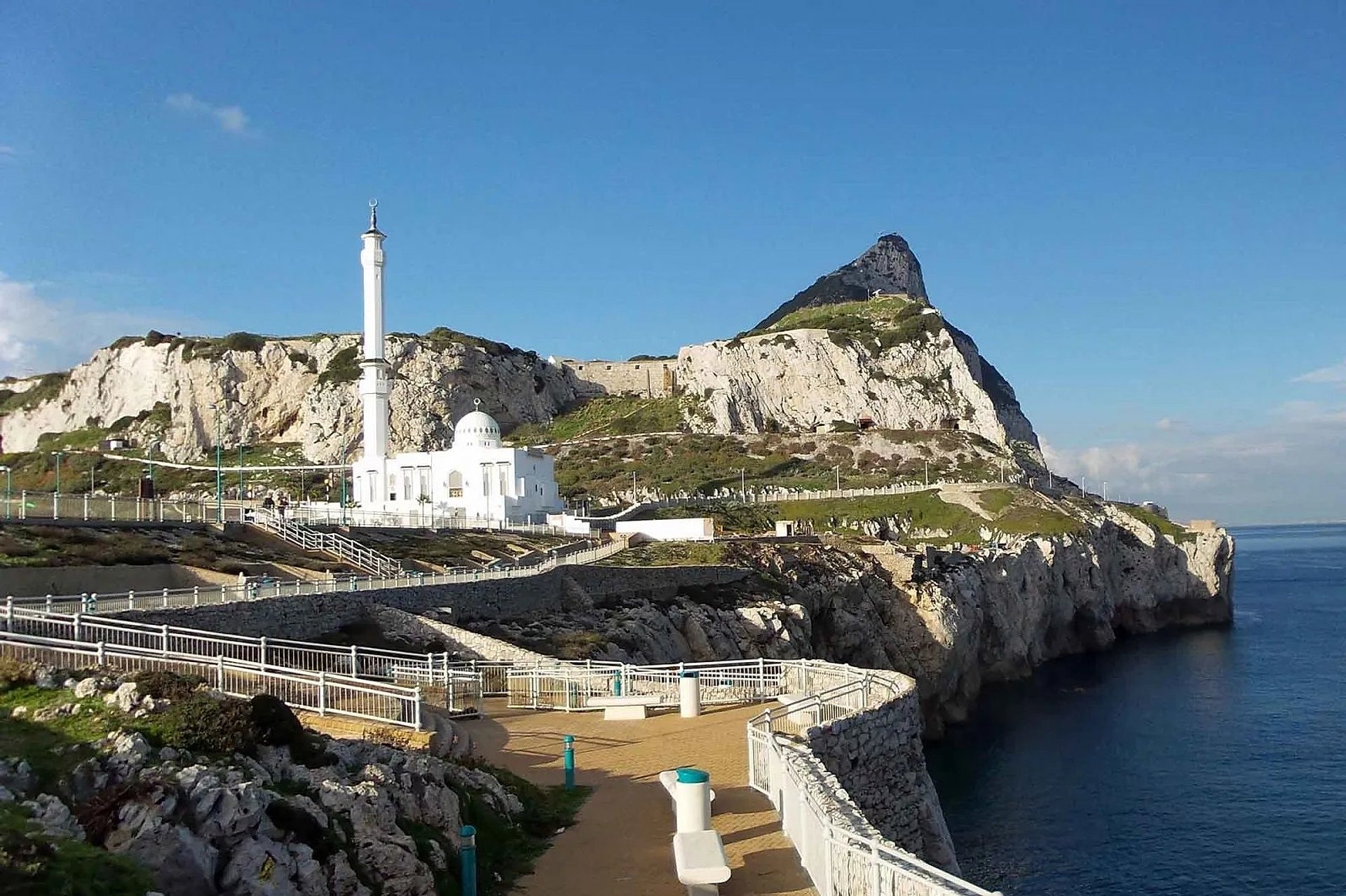 Gibraltar y Cueva de San Miguel - Imagen 1
