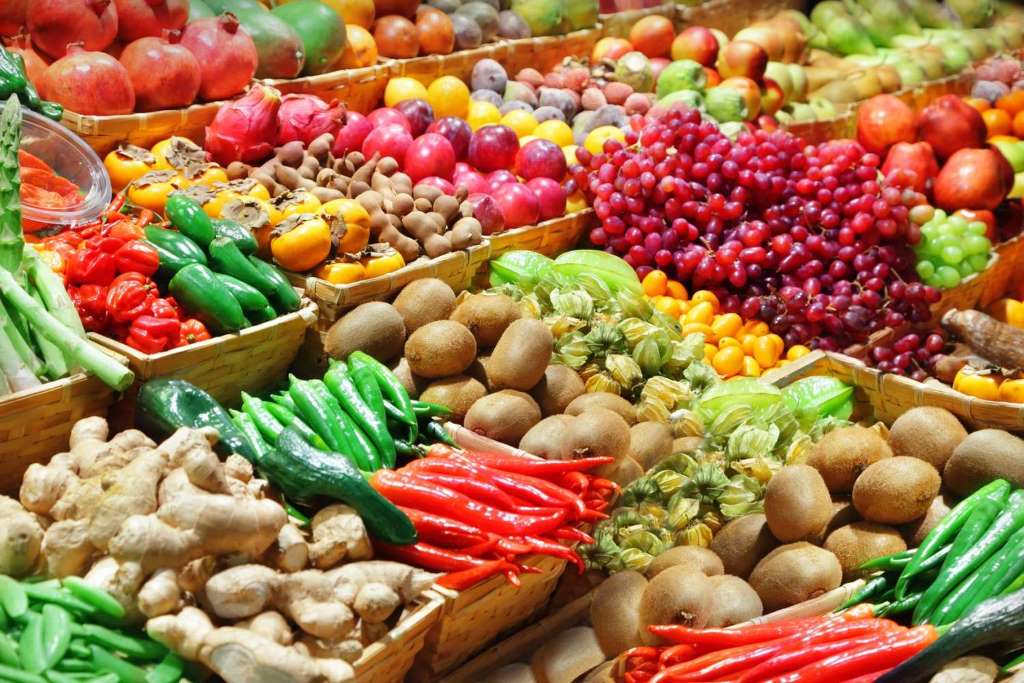 Mercado Central y clase de cocina y almuerzo - Imagen 1