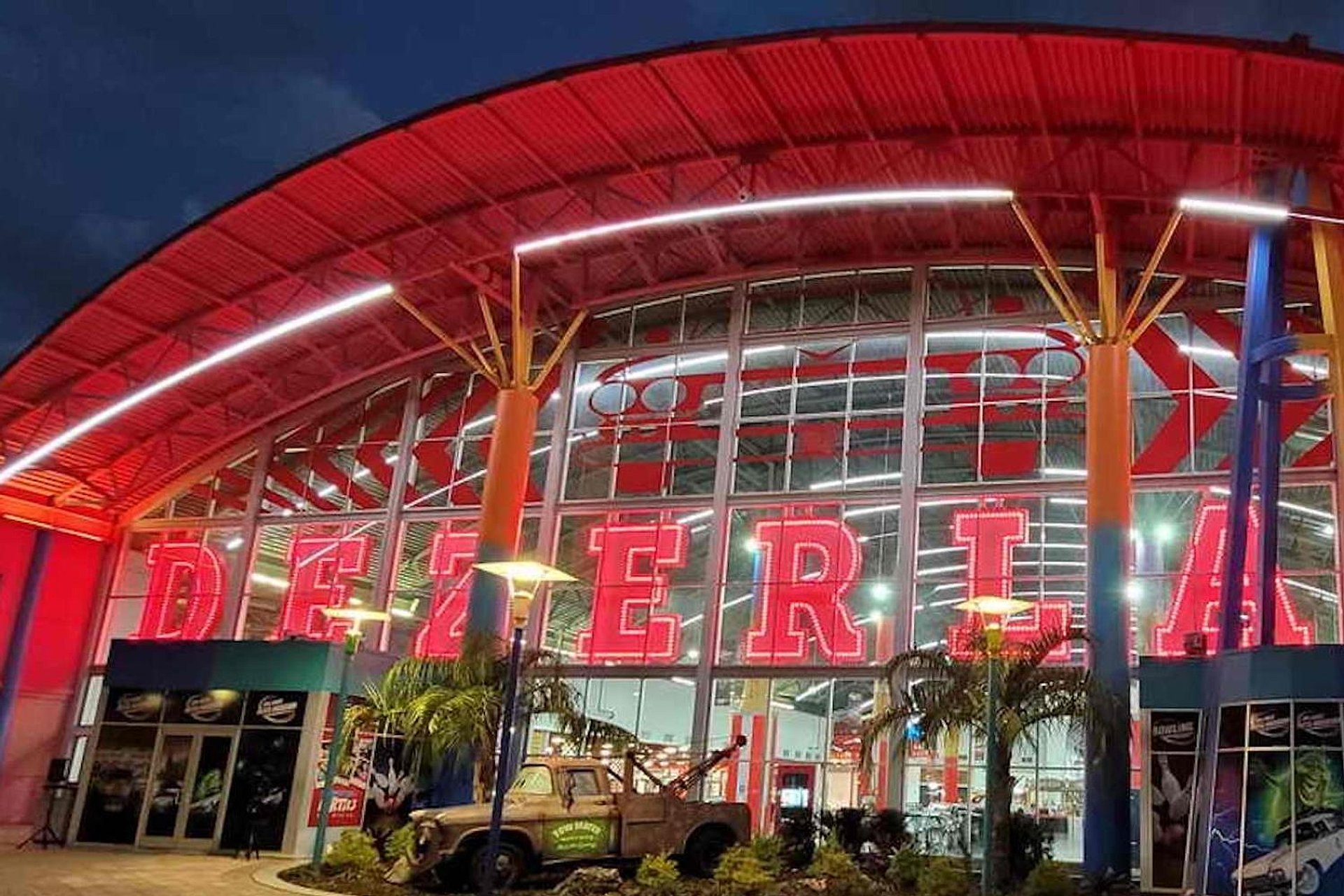 Dezerland: Museo del Automóvil - Imagen 1