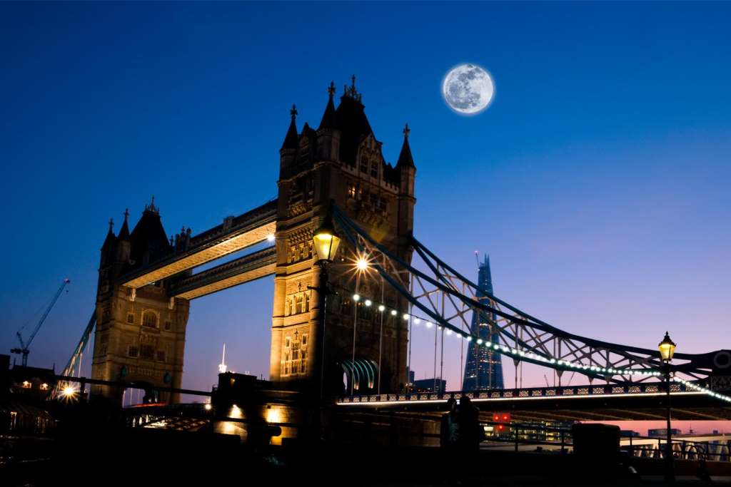 Londres de noche en autobús descubierto - Imagen 1
