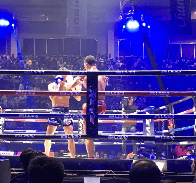 Muay Thai en el Estadio Petch Buncha