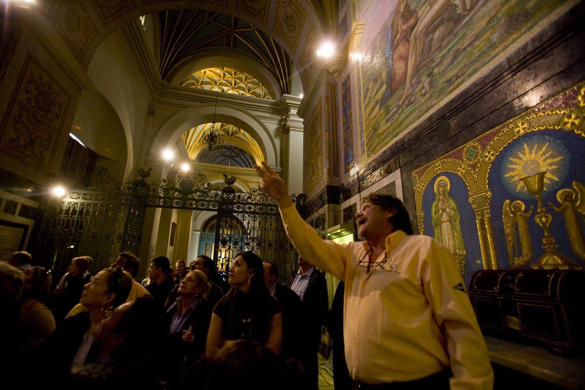 Medio día: Catedral, Santo Domingo y Larco