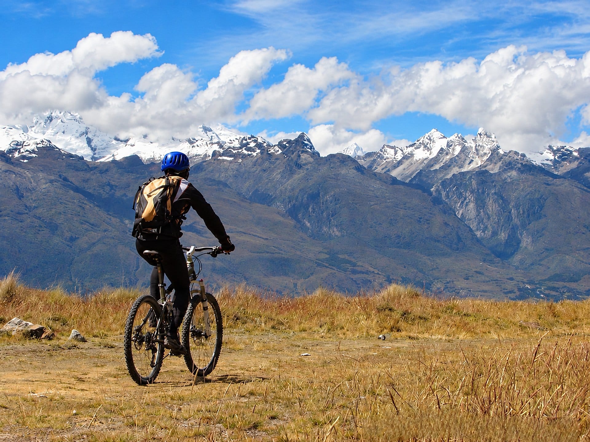 Ciclismo en los Andes sobre dos ruedas