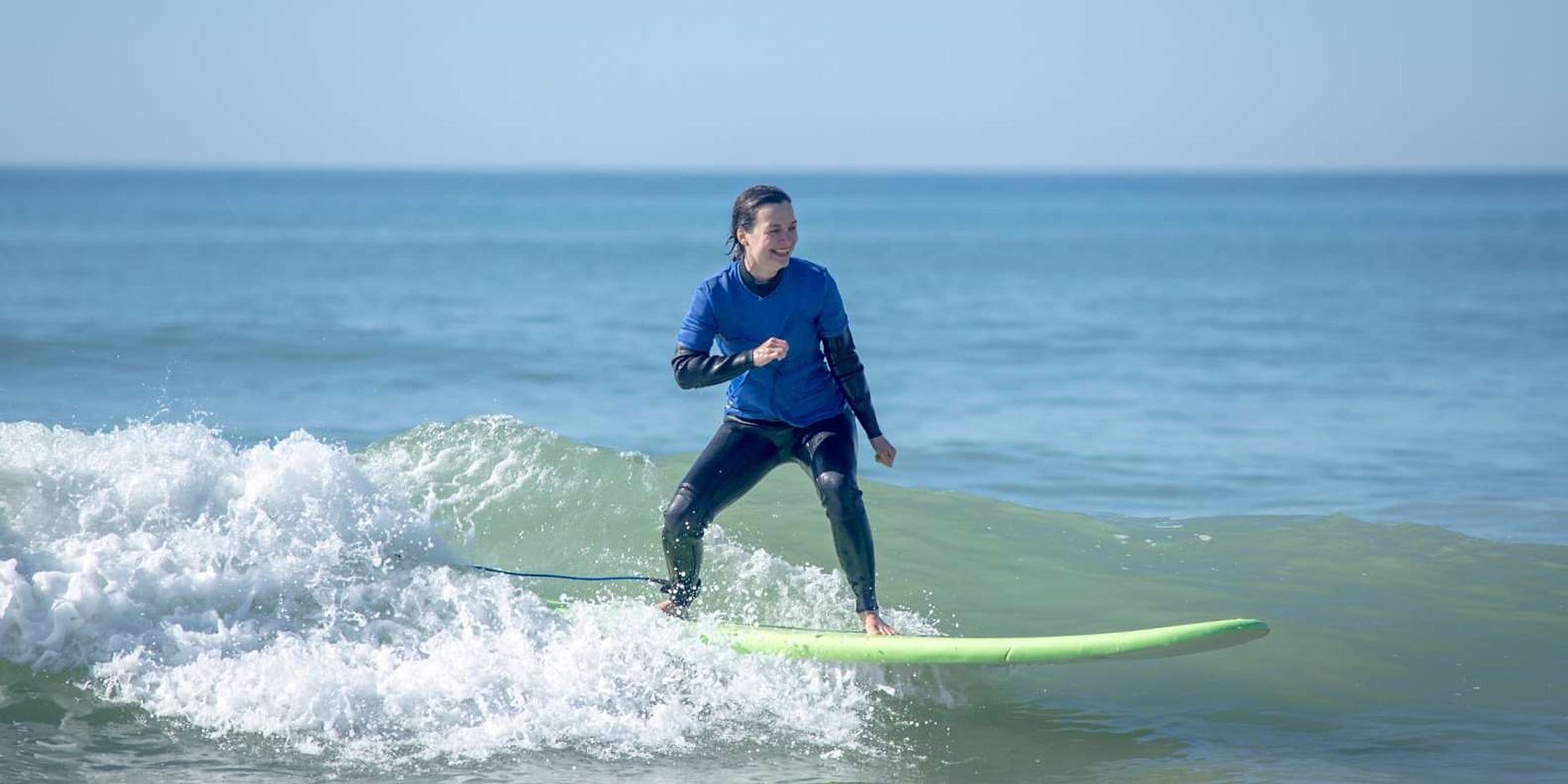 Clase de surf para principiantes y avanzados