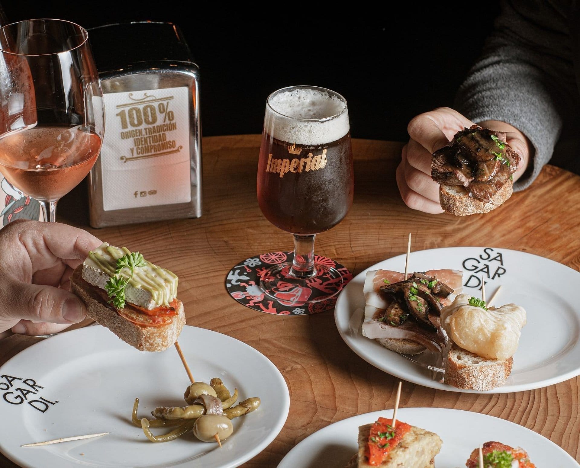 Sagardi: menú barra de pintxos en San Telmo